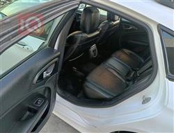 Chrysler 200